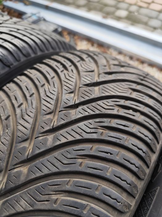 Opony  205/55R16 4szt 5-6mm