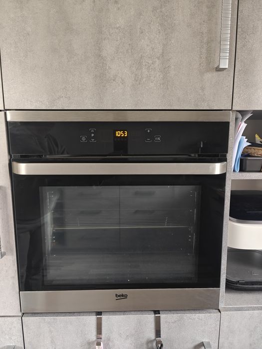 Piekarnik do zabudowy Beko OIM