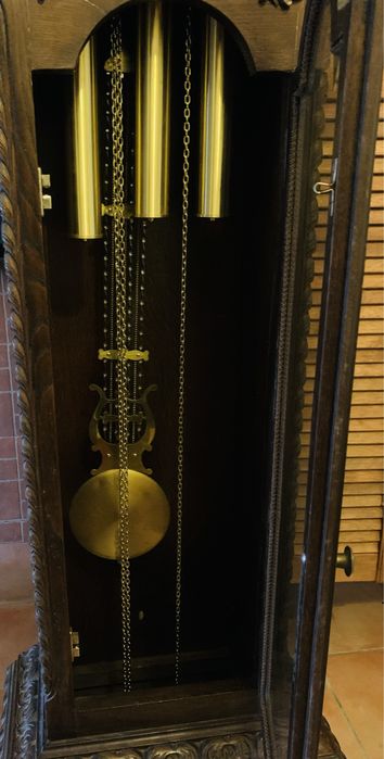 Relogio de caixa alta “Tempus Fugite” -Antigo