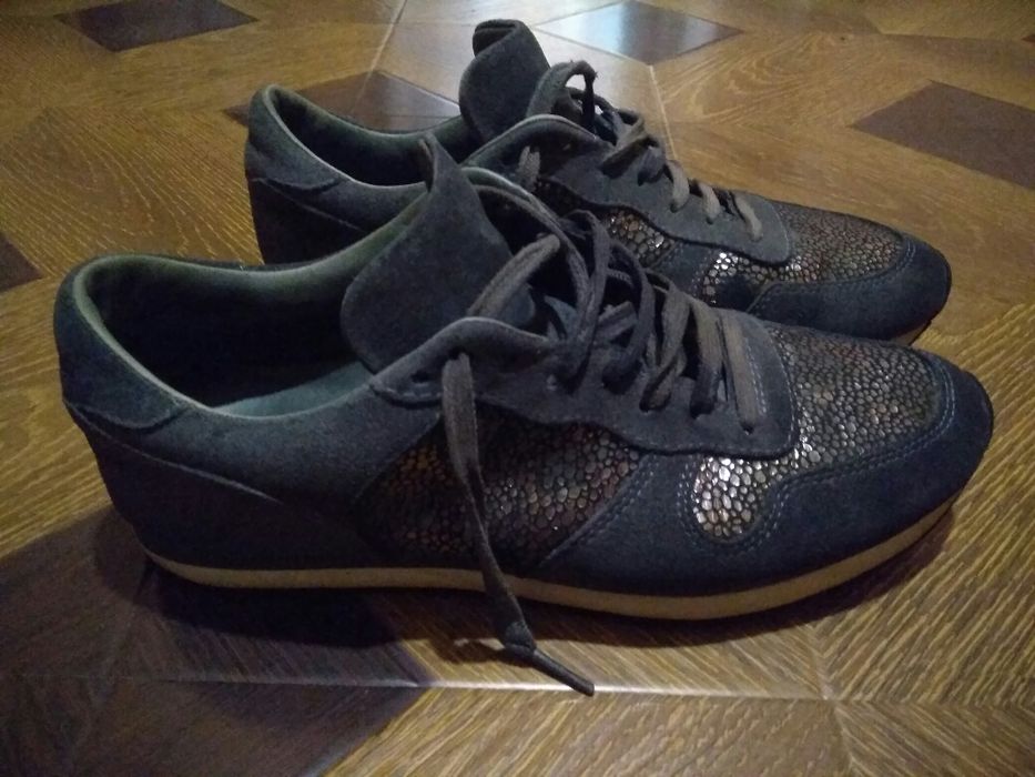 Швейцарские кроссовки Navyboot
