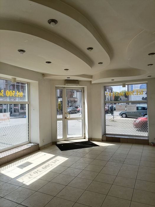 Atrakcyjny lokal do wynajęcia w centrum