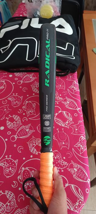 Vendo Raquete de Padel Siux Radical Pro 25€