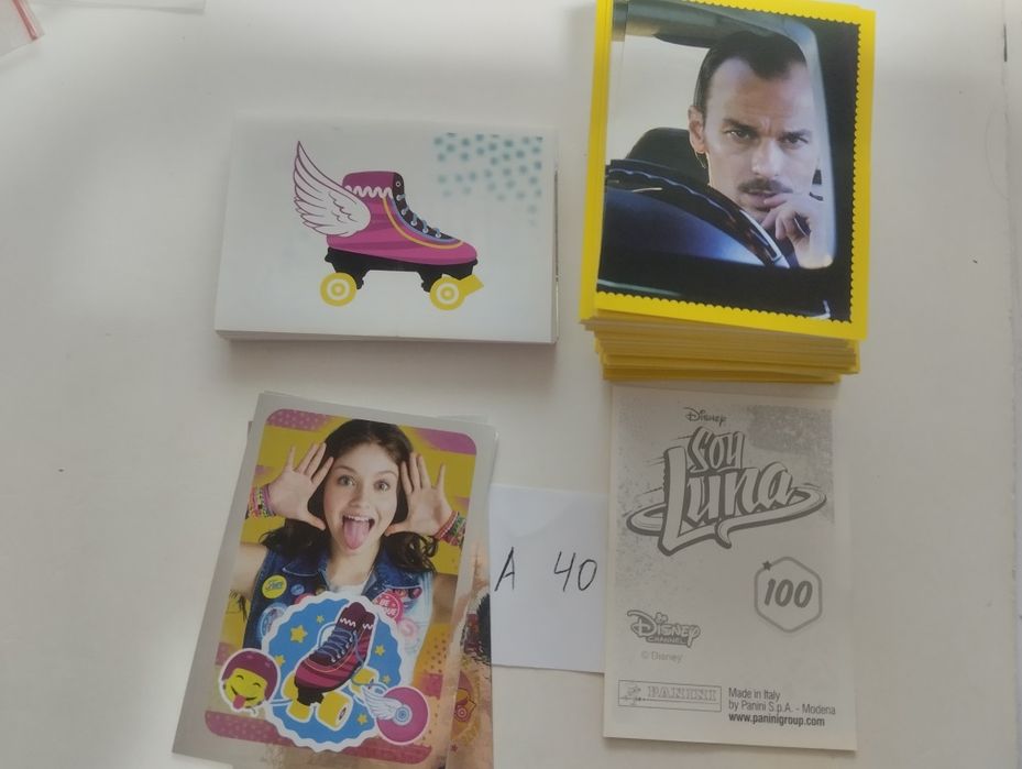 (A5) Cromos de 8 coleções