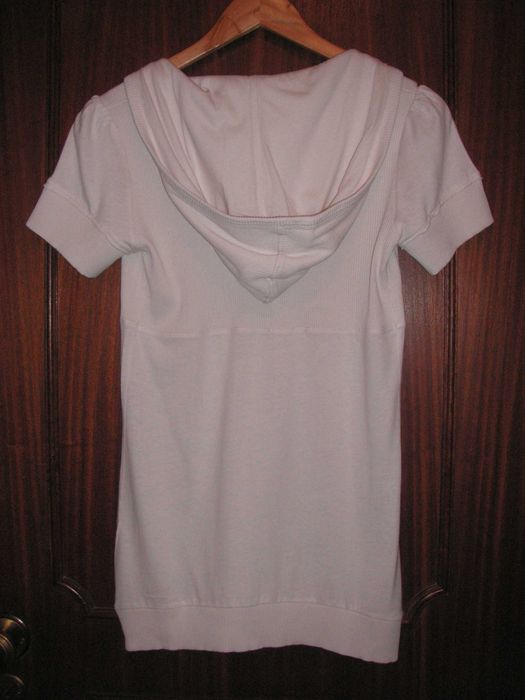 T Shirt / Túnica com Capuz Bershka e Zero´s