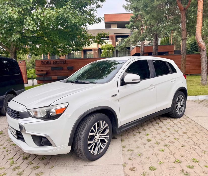 Продам Mitsubishi Outlander 2017