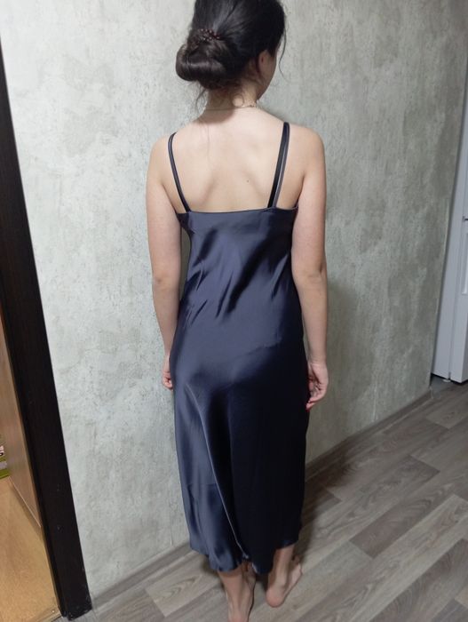 Продам атласный сарафан