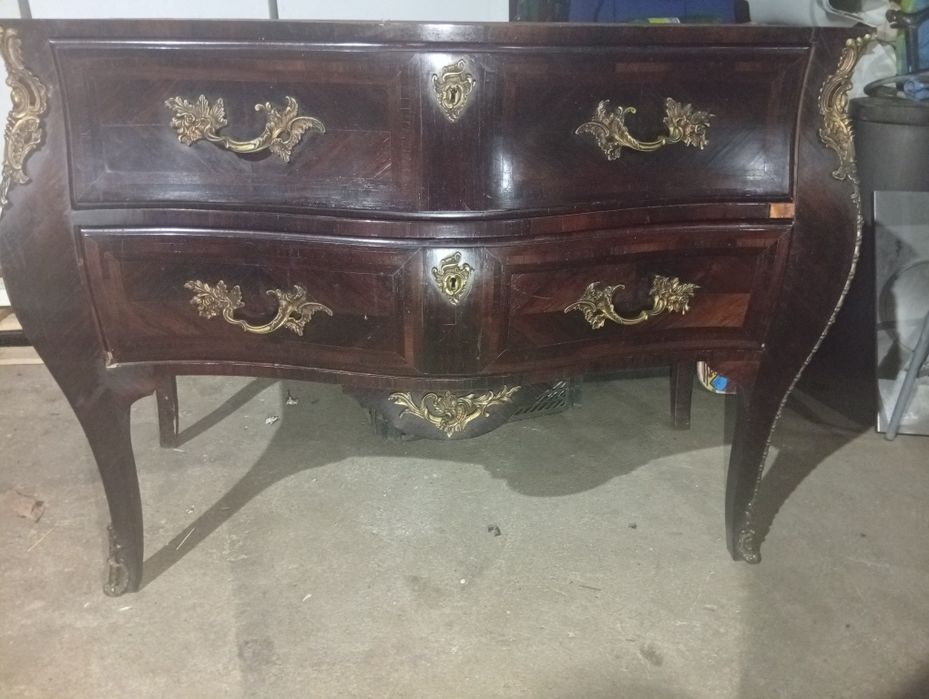 Cómoda vintage usada