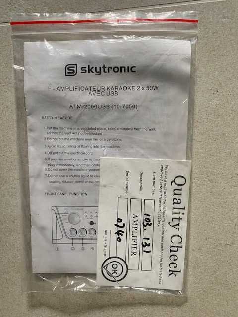 Amplificador + 2 Colunas + cabos eléctricos