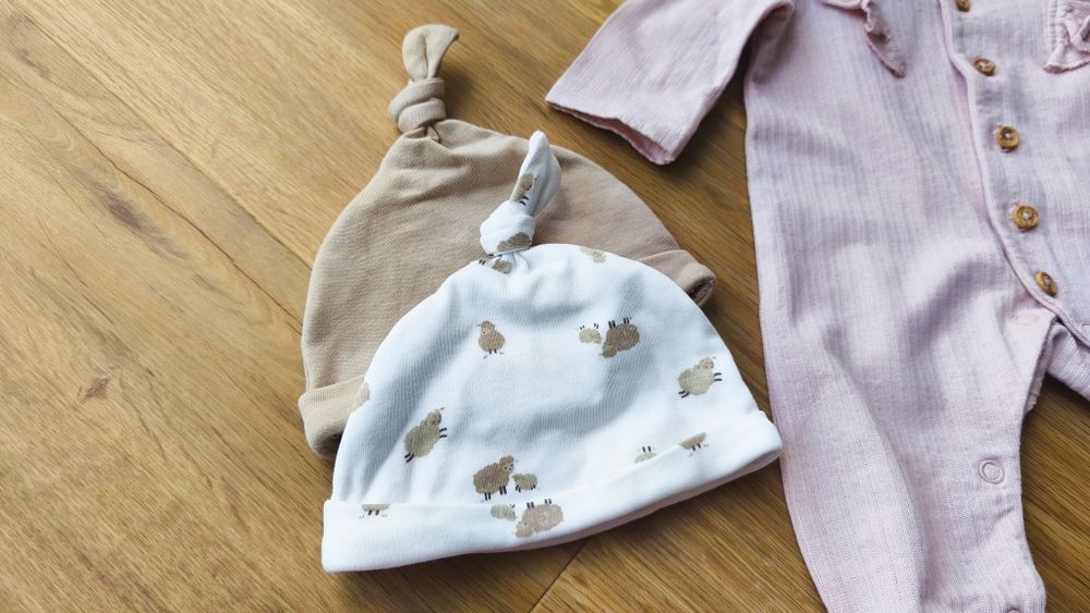 Zestaw ubranek dla dziewczynki r. 56