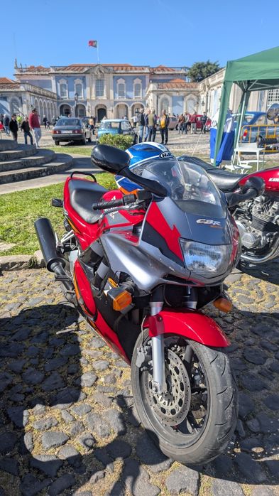 Honda CBR 600f3 1993 Única