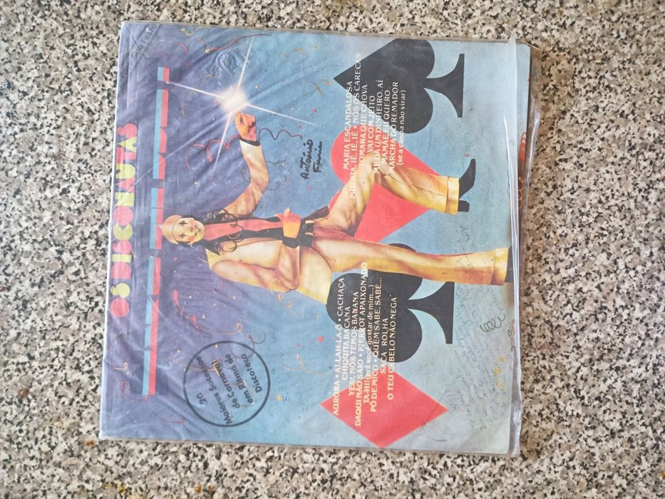 Variedade de discos vinil LP 3€ unidade
Exemplar estado de conservação