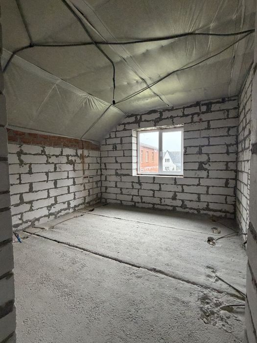 Котедж 160м2 на 9 сот біля 9-ї школи по вул.Декабристів