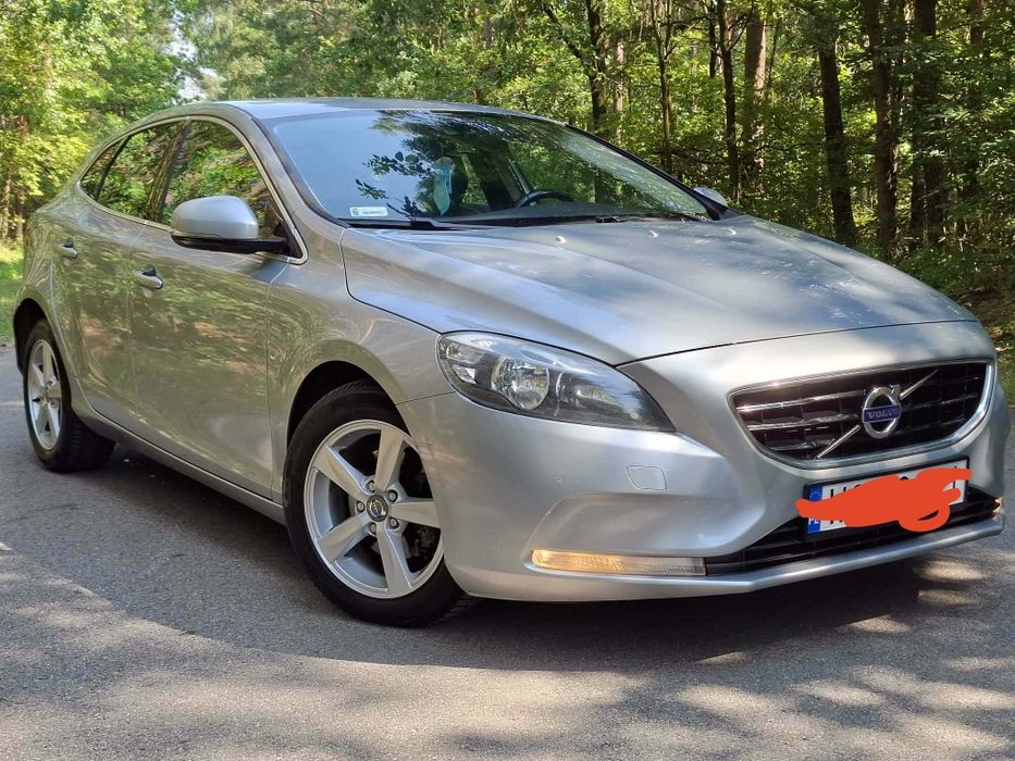Volvo V40 1.6 diesel 2013 r pilnie