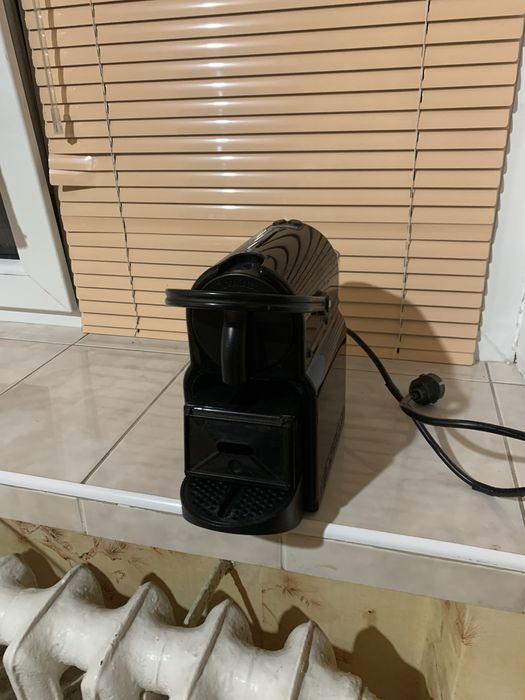 Кафе машина  капсульна  DeLonghi Nespresso Inissia
