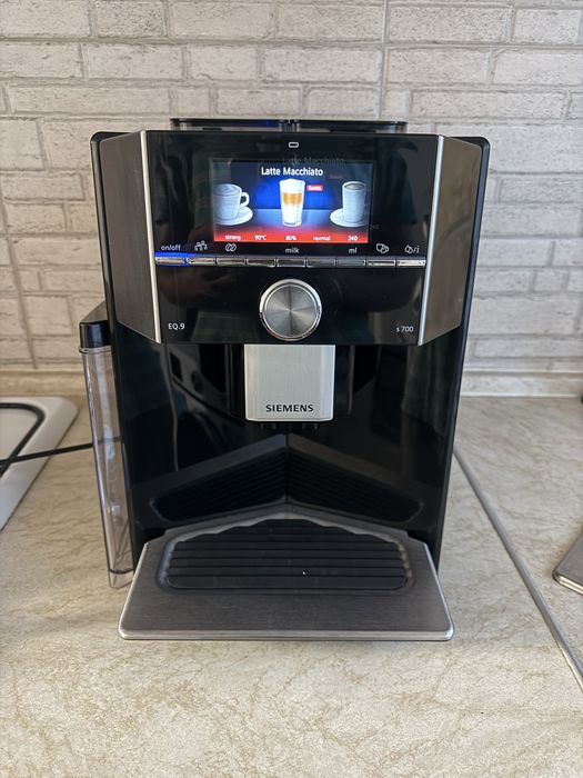 Кавомашина Siemens EQ9 s700