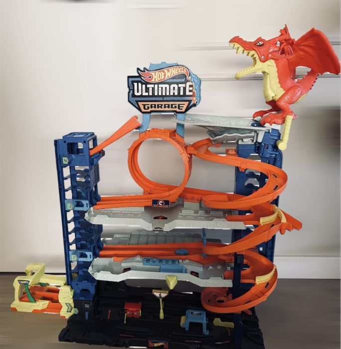 Tor Hot Wheels Mega Garaż Atak smoka HKX48