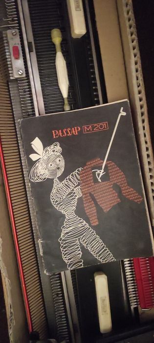 Maszyna dziewiarska PASSAP M201