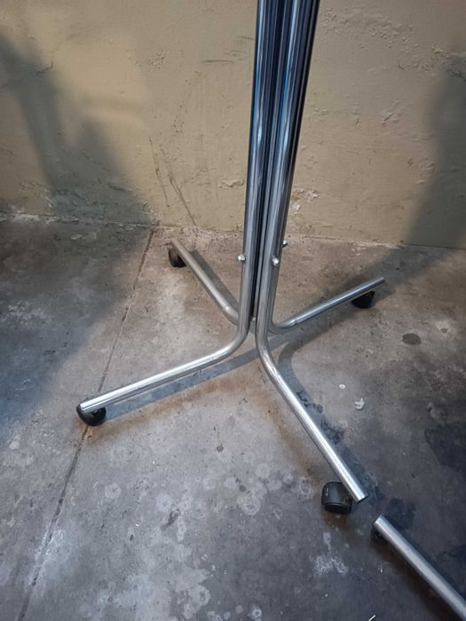 Charriot expositor arara de loja