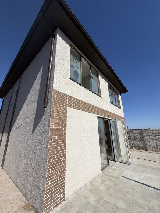 Без комиссии! Дом, Червоный Хутор. 170 м2, участок, гараж