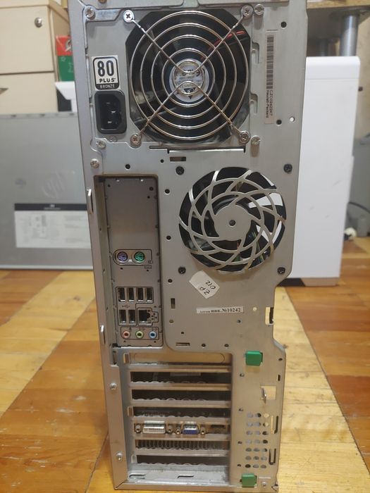 Робоча станція  HP Z400