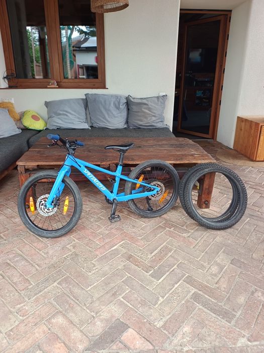 Sprzedam Specialized Riprock 20" – hydraulik, 9 biegów, 2 lata, oryginalny karton