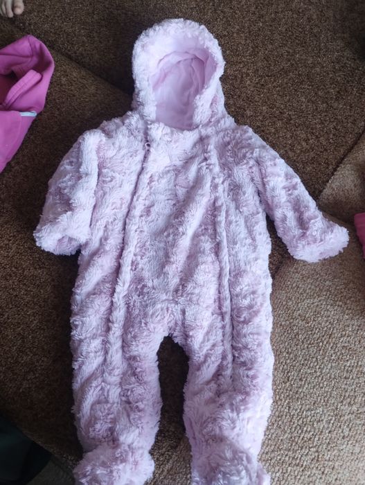 Віддам одяг до 1 року життя