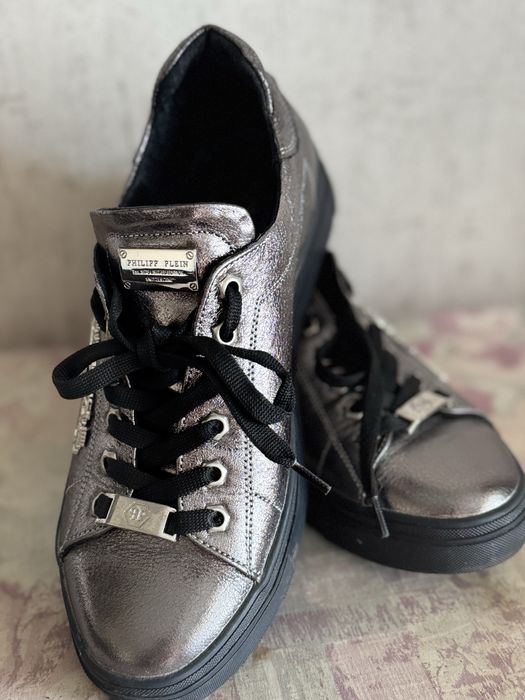 Кеды , туфли , кросовки женские натуральная кожа. Турция