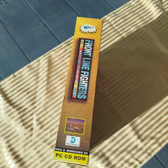Front Line Fighters Big box pc