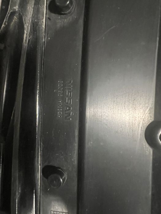 Продам решітку радіатора Nissan Qashqai 2020 року