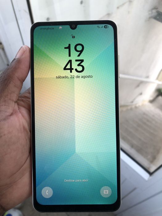 Vendo Samsung A06 em bom estado