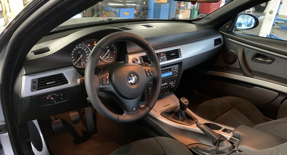 Bmw E93 320d cabrio Pack M 2008 Nacional