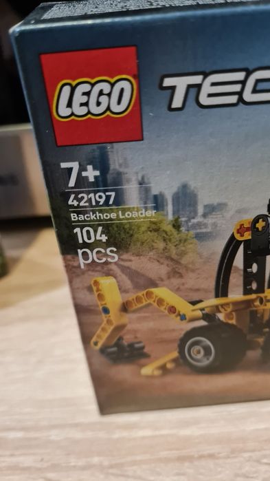 Lego  technic koparko ladowarka 42197