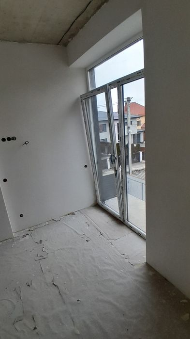 ПРОДАЄТЬСЯ таунхаус. Село Чагор Чернівецька обл.

П