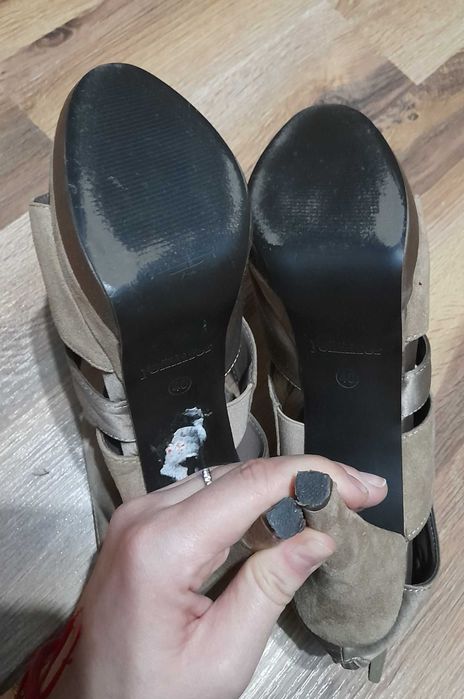 Buty na szpilce r.40 - 40 zł