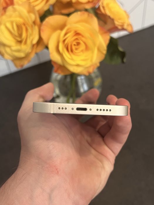 Iphone 13 w idealnym stanie