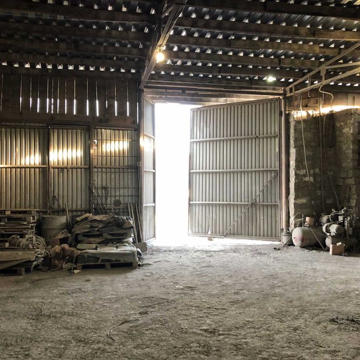 Продам комерційне приміщення (8387)