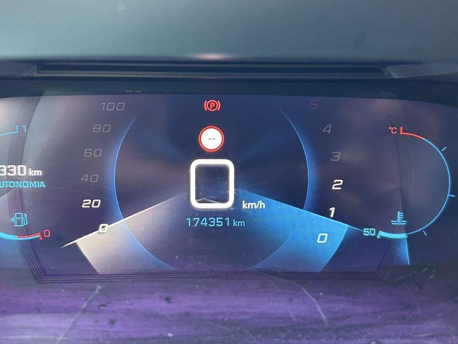 Pegueot 2008 1.5 hdi 03/2022