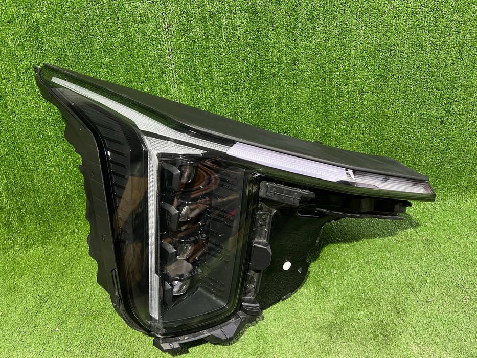 Б/У Оригінальна права LED фара Kia Sorento MQ4 2024–2025 Full LED