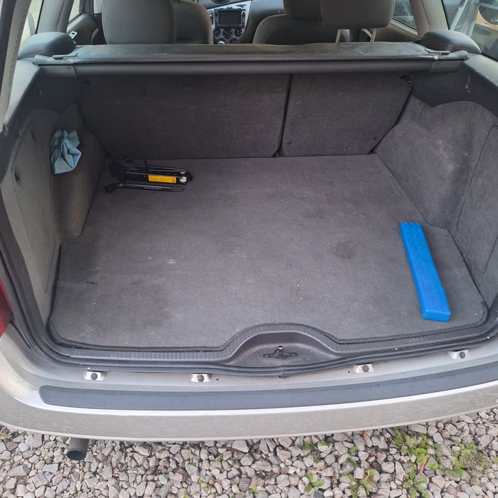 Ford focus 1.6 benzyna