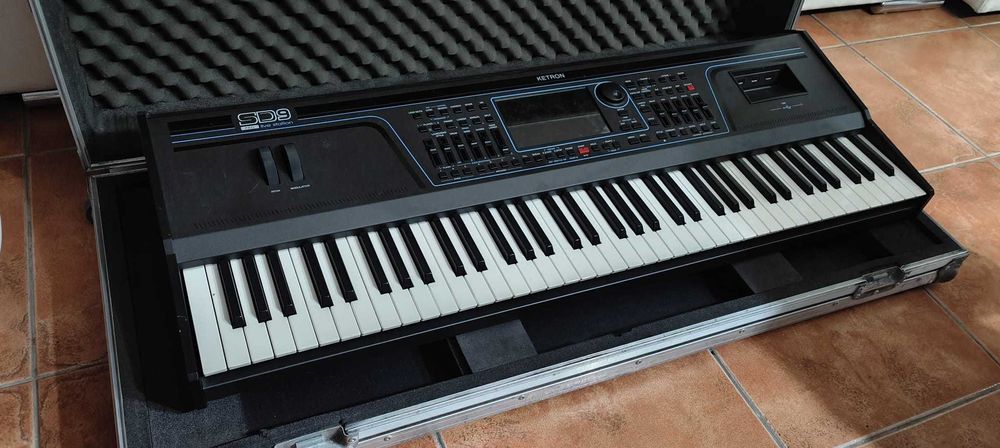 Ketron SD9 Pro como novo / com case