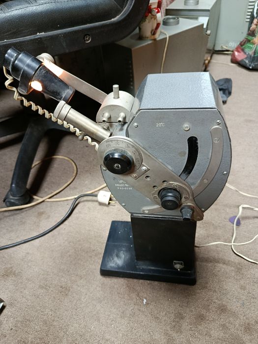 Рефрактор Урл ,прибор ссср лабораторний