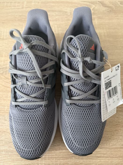 Кроссовки Adidas мужские 41 размер
