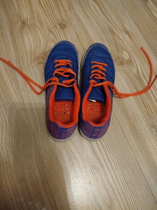 Buty sportowe halówki