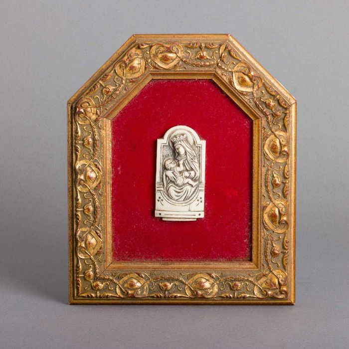 Placa de "Nossa Senhora com O Menino"