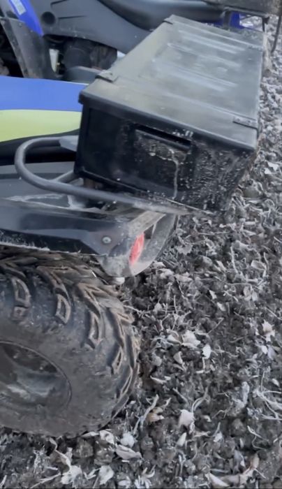 Квадроцикел хамер 200