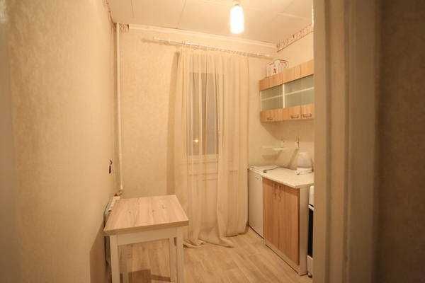 Продам 1 ком. квартиру на ж/м Красный Камень. Кирпич. Газ!