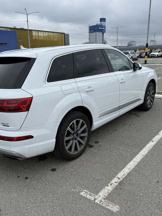 Audi Q7 premium plus