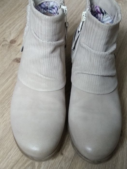 новые кожаные бежевые демисезонные ботинки/натуральная кожа