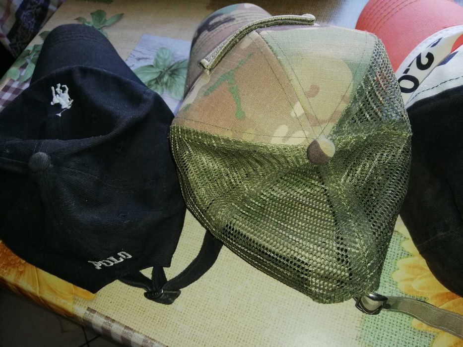 Бейсболки фирменные, новые