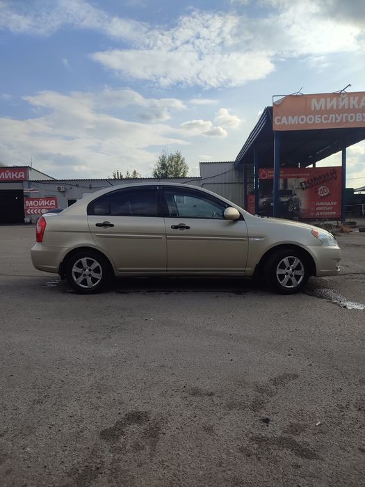 продам Hyundai Accent